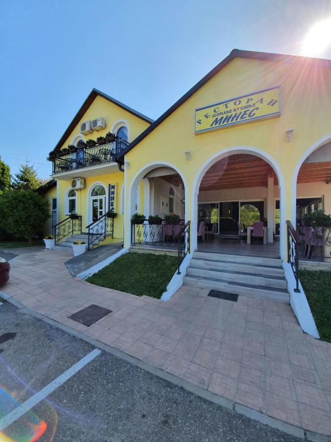 Guest House Mines Vrdnik Exteriér fotografie